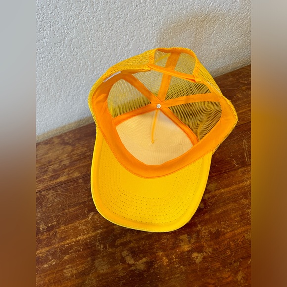 Yellow one of a kind trucker hat with heart patch - Picture 3 of 4